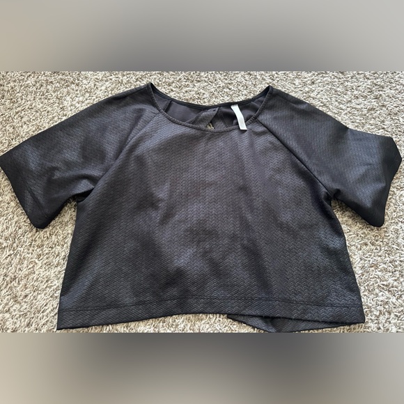 Lovely Day Black Textured Blouse - Picture 5 of 5